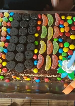 Una foto de Torta de golosinas de festejo cumpleaños