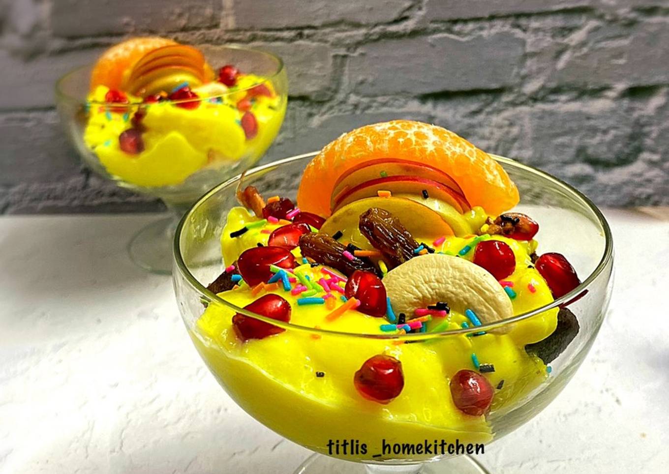 Easy Trifle Fruit Custard