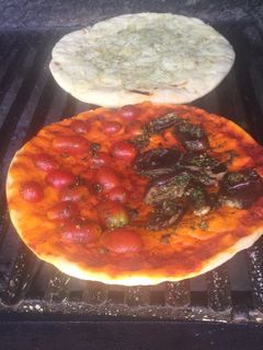 Una foto de Pizza a la parrilla