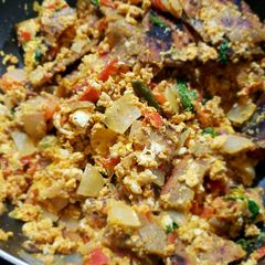 A picture of Chilli Egg chapathi scramble.