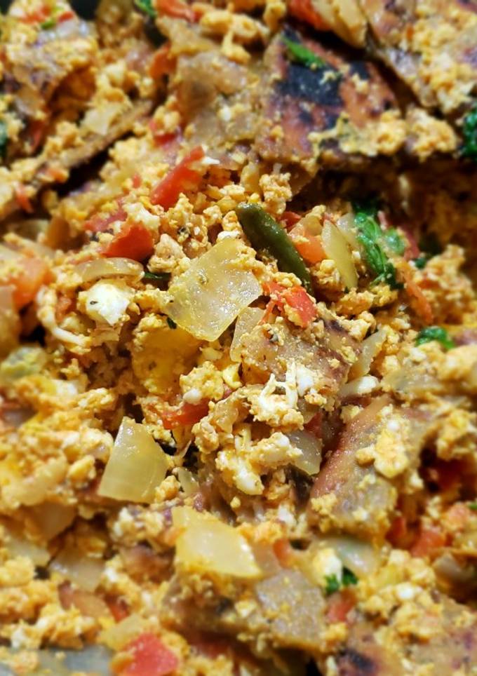 Chilli Egg chapathi scramble Recipe by Spurthi - Cookpad