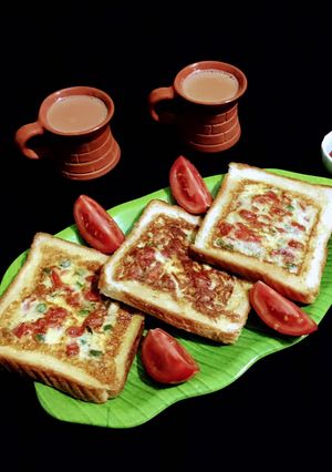 A picture of Cheese Tomato Egg Toast.