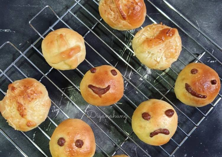 Bagaimana Menyiapkan Roti Unyil Manis Anti Gagal