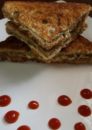 A picture of Paneer grilled sandwich.