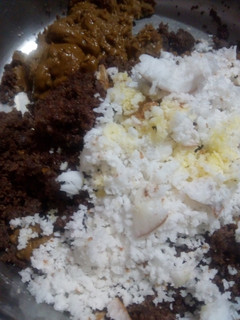 ராகி புட்டு (Raagi puttu recipe in tamil) செய்முறை முக்கிய புகைப்படம்