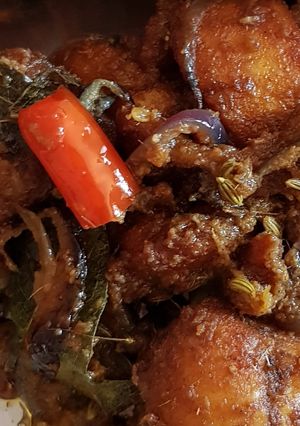 A picture of Fried Chicken Dry Roast.