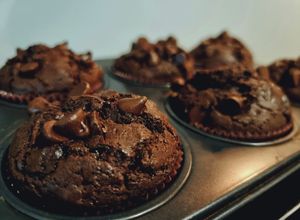 รูปของ Dark chocolate muffins (สูตรหวานน้อย)