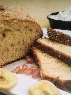 Una foto de Plum cake de plátano y mantequilla