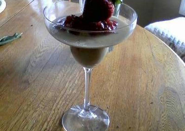 Irish Sherry Strawberry Trifle