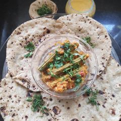 A picture of Drumsticks Curry.