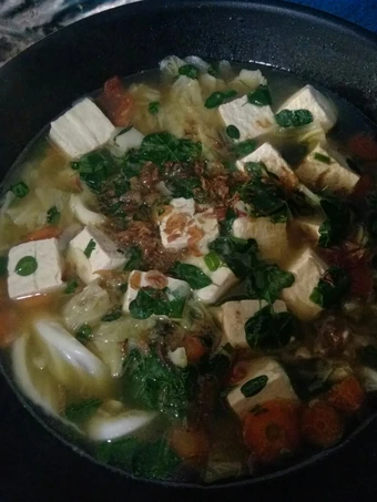 Cara Gampang Membikin Resep  Soup daun kelor tahu putih🤗😋 yang Sempurna, Enak Banget