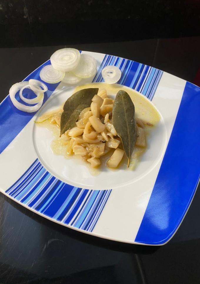 Una foto de Sepia encebollada