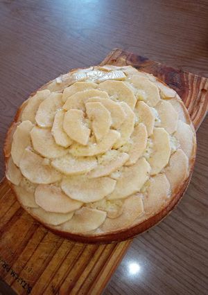 Una foto de Torta de Manzanas Con Crema