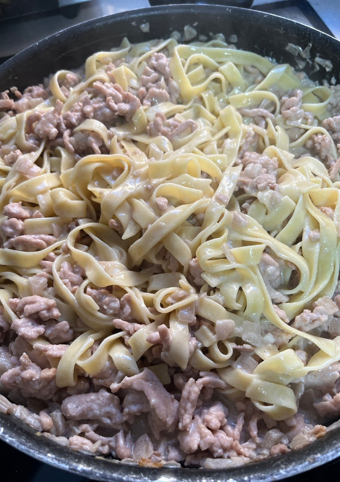 Una foto de Nidos con carne