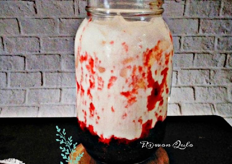 Korean Strawberry Milk latte