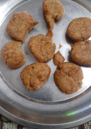 मूंग की दाल के चटपटे पकौड़े (moong ki dal ke chatpate pakode recipe in Hindi) रेसिपी मुख्य फोटो