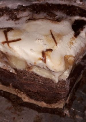 Una foto de Torta helada con base de restos de galletitas