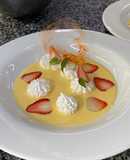 Merengue suizo (islas flotantes en crema inglesa) 🍓