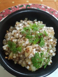 साबूदाने की खिचड़ी (Sabudane ki khichdi recipe in hindi) रेसिपी मुख्य फोटो