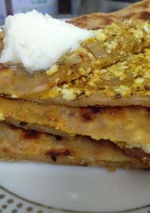 A picture of Paneer paratha.