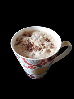 મોકા કૉફી (Mocha Coffee Recipe In Gujarati) રેસીપી મુખ્ય ફોટો