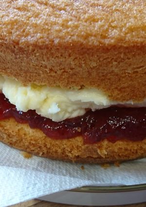 A picture of Classic Victoria Sponge.