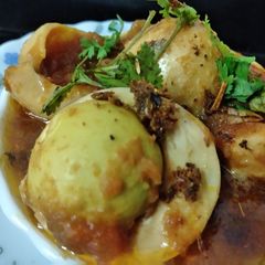 A picture of Egg curry.