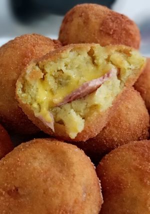عکسی از دستور سیب زمینی سوخاری(توپکِ سیب زمینی)🥔😋