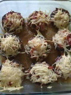 Una foto de Champiñones rellenos 🍄🍄