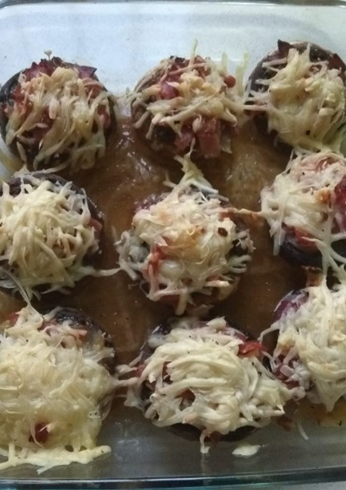 Una foto de Champiñones rellenos 🍄🍄