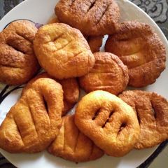 A picture of Macheteadas (Honduran breakfast treat).