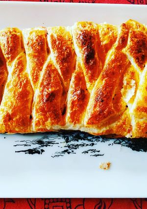 Una foto de Trenza de fresas y queso cremoso