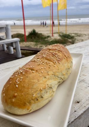 Una foto de Pan de ajo y orégano