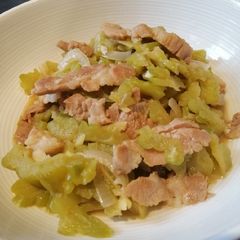A picture of Bitter Melon with Pork.