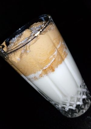 A picture of Dalgona coffee.
