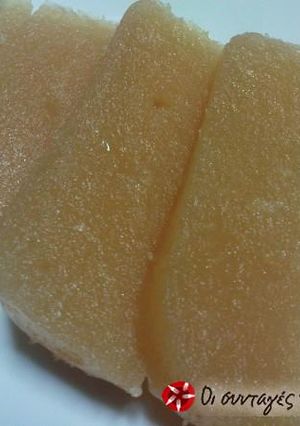 A picture of Kidonopasto (quince cheese).