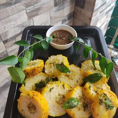 A picture of Stuffed idli chutney.