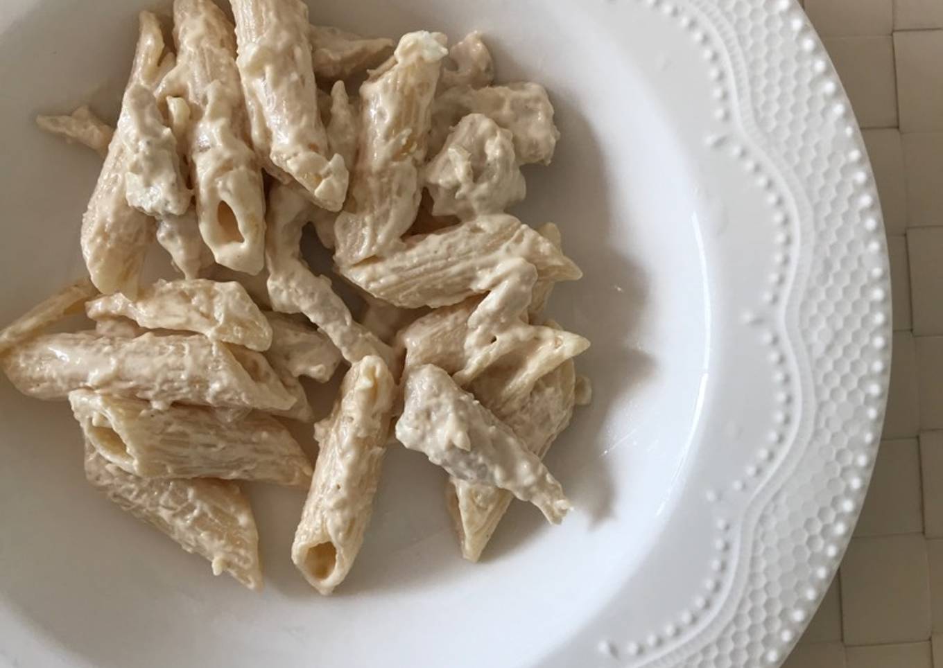 Pasta de pollo a la crema