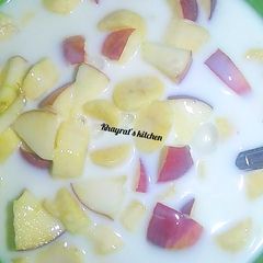 A picture of Yogo fruit salad.