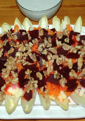 Una foto de Ensalada de endivia