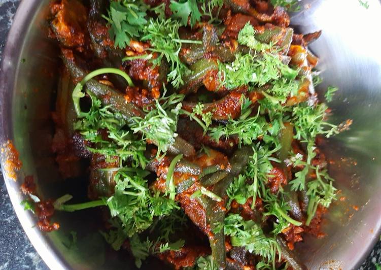 Step-by-Step Guide to Make Any-night-of-the-week Rajasthani Besan Bhindi