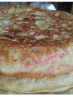 Una foto de Tortilla de patatas "typical spanish"