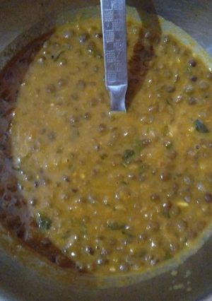 A picture of Masoor daal.