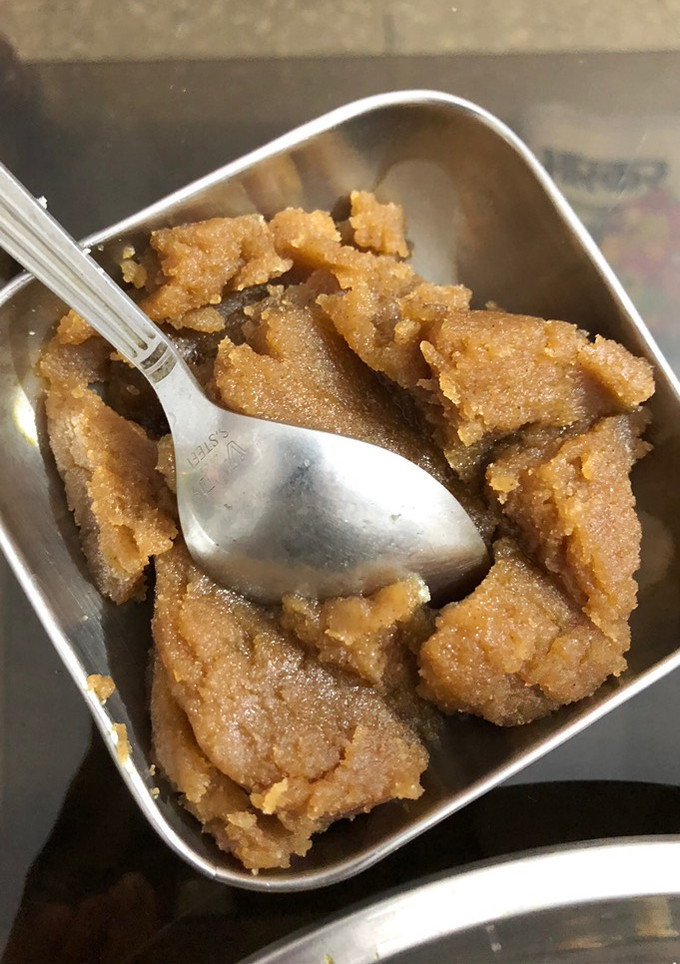 A picture of Aate ka halwa.