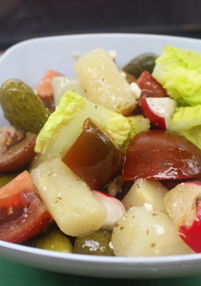 Una foto de Ensalada de encurtidos con espárragos