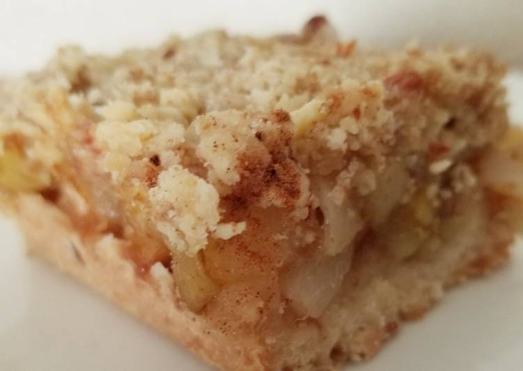 Almond pear shortbread bars Almond pear shortbread bars