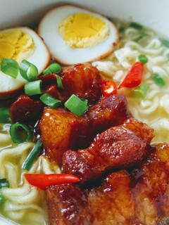 【六星級】控肉豚骨拉麵 的食譜成品照片