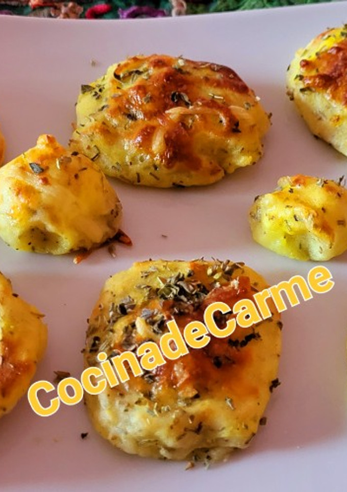 Una foto de Tortitas de patata con queso y especias