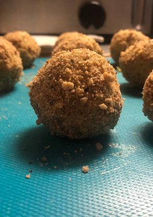 A picture of Easter Fishballs.