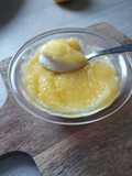 Panna cotta (Πάννα Κόττα) με λευκή σοκολάτα και κουλί μάνγκο
